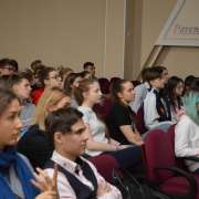 Известный медиаюрист рассказала старшеклассникам Международной лингвистической школы о правилах поведения в Интернете  