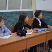 В Международной лингвистической школе состоялся «визит стажеров» Школы педагогики ДВФУ	