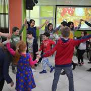 Участники Русского клуба МЛШ проводили Масленицу