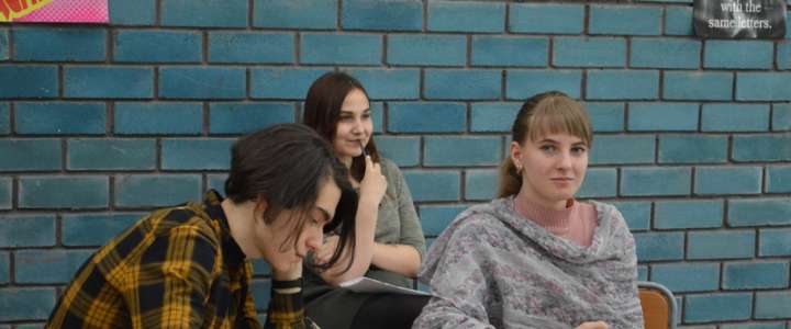В Международной лингвистической школе состоялся «визит стажеров» Школы педагогики ДВФУ	