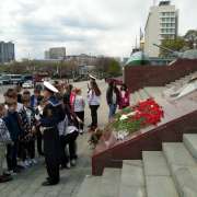 Пятиклассники Международной лингвистической школы помнят и чтят героев Родины