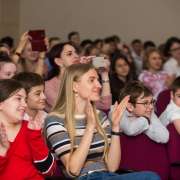 Играем на русском: «Театральные миниатюры» и «Бременские музыканты» с успехом прошли на сцене Международной лингвистической школы 