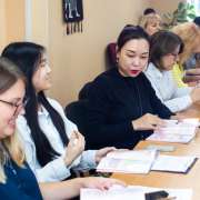 «Сказки о главном»: вышла книга переводов корейских сказок на русский и английский языки учениц Международной лингвистической школы 