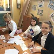 Ученики 3-4 классов Международной лингвистической школы убедились, что будущее планеты за энергией солнца и ветра   
