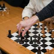 Ученики МЛШ и их родители сыграли в футбол и шахматы