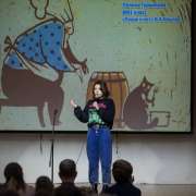 Произведения русских поэтов прозвучали со сцены Международной лингвистической школы