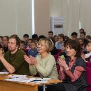 Произведения русских поэтов прозвучали со сцены Международной лингвистической школы