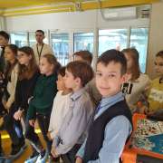 Пятиклассники Международной лингвистической школы стали первыми посетителями Технопарка «Кванториум»