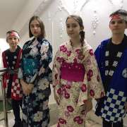 Ученики МЛШ, изучающие японский язык, выступили на официальном приеме по случаю нового года по восточному календарю 