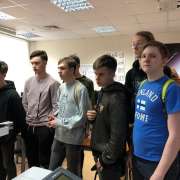 Ученики Международной лингвистической школы отправились на физико-математическую образовательную сессию в Москву