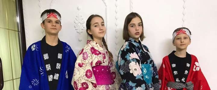Ученики МЛШ, изучающие японский язык, выступили на официальном приеме по случаю нового года по восточному календарю 