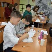 Ученики Международной лингвистической школы окунулись в китайское искусство 