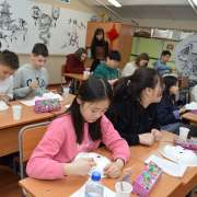 Ученики Международной лингвистической школы окунулись в китайское искусство 