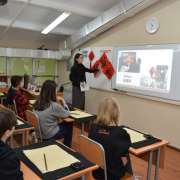Ученики Международной лингвистической школы окунулись в китайское искусство 
