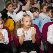 Дорогие коллеги, поздравляю вас с самым прекрасным весенним праздником – Международным женским днем 8 Марта! 