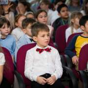 Дорогие коллеги, поздравляю вас с самым прекрасным весенним праздником – Международным женским днем 8 Марта! 