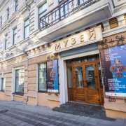Ученица 9 класса Международной лингвистической школы Чжон Соёнг: надо чаще ходить в музеи!  