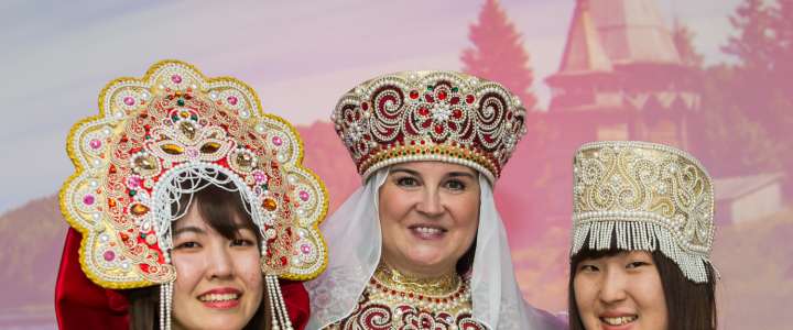 Журналисты ВГТРК «Владивосток» сняли сюжет об учителе Международной лингвистической школы Ольге Лукинец 