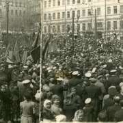 75 лет Победы. Вклад школьников Приморья в Победу: танковая колонна «Юный пионер», подарки для бойцов Ленинградского фронта, сбор металлолома на нужды фронта 