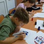 Ученики 6м2 класса Международной лингвистической школы закрепили знания о культуре Японии расписыванием масок театра Кабуки