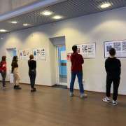 Ученики 9 класса Международной лингвистической школы познакомились с комиксами французских художников в музейно-выставочном комплексе ВГУЭС 