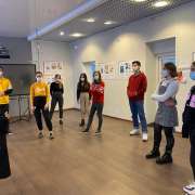 Ученики 9 класса Международной лингвистической школы познакомились с комиксами французских художников в музейно-выставочном комплексе ВГУЭС 