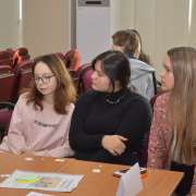 Владивосток – город мечты: у десятиклассников Международной лингвистической школы состоялась первая сессия деловой игры  