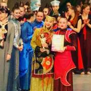 Ученица 9м1 класса Международной лингвистической школы Софья Митюрева во составе ансамбля «Витаминки» стала лучшей на танцевальном конкурсе