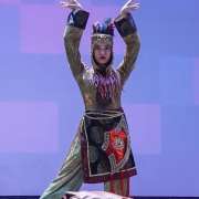 Ученица 9м1 класса Международной лингвистической школы Софья Митюрева во составе ансамбля «Витаминки» стала лучшей на танцевальном конкурсе
