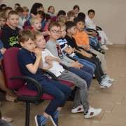 В Международной лингвистической школе наградили маленьких участников СТИХИйных пятниц