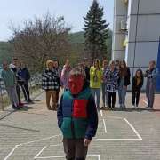 Ученики 6м1 класса Международной лингвистической школы день здоровья провели на морском берегу  