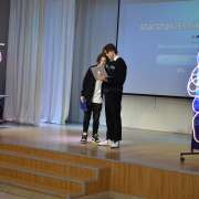 Ученикам 9 классов Международной лингвистической школы вручили аттестаты об основном общем образовании 