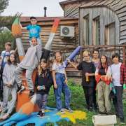 Ученики 6 классов на Дне здоровья мастерили в парке «Штыковские пруды», играли в «Седанка парке» и знакомились с животными в «Сафари парке»  