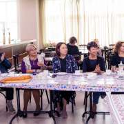 Традиционная International Week в Международной лингвистической школе открылась мастер-классом по истории русских национальных костюмов и чаепитием 