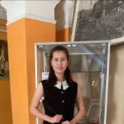Ученики Международной лингвистической школы получают грамоты от Мариинского театра и медали за Тигриные гонки  