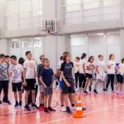 Веселые старты в Международной лингвистической школе: пятиклассники заканчивают первую четверть спортивными состязаниями 