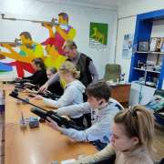 Готов к труду и обороне: одиннадцатиклассники МЛШ сдали нормативы ГТО по стрельбе из пневматической винтовки