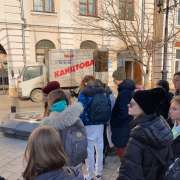 Как и почему меняется городская среда узнали десятиклассники МЛШ на встрече с художником Павлом Шугуровым  