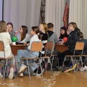 Семиклассники Международной лингвистической школы проверили свою эрудицию в игре Game Club