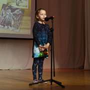 В Международной лингвистической школе завершился конкурс чтецов «Я лиру посвятил народу своему»