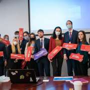 Ученики 8-11 классов Международной лингвистической школы приняли участие  в 20-ой Юбилейной ежегодной конференции Модели ООН на Дальнем Востоке 