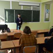 Выпускник IB программы рассказал ученикам Международной лингвистической школы об учебе в Simon Fraser University (Канада)
