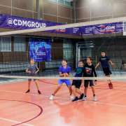Спорт в Международной лингвистической школе: 5м2 класс - лучший в пионерболе, а ученик 8м2 в составе сборной Приморья стал участником первенства России по фехтованию