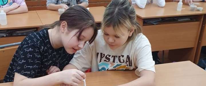 Неделя наук 2022 в Международной лингвистической школе, день первый: узнаем удивительные факты о растениях, об исследователях Дальнего Востока и о том, зачем надо беречь животных   