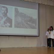 Ученики 7 и 8 классов Международной лингвистической школы представили презентации по проекту “The Cultural Heritage of Vladivostok”