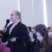 Ученики 7 и 8 классов Международной лингвистической школы представили презентации по проекту “The Cultural Heritage of Vladivostok”