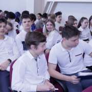 Ученики 7 и 8 классов Международной лингвистической школы представили презентации по проекту “The Cultural Heritage of Vladivostok”