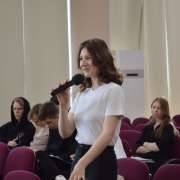 Ученики 10 классов Международной лингвистической школы успешно защитили проектные и исследовательские работы