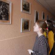 День Победы В Международной лингвистической школе: фотовыставки, рассказы о дедушках-фронтовиках, тематические экскурсии 
