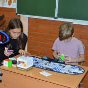 Соревнования по спидкубингу состоялись в Международной лингвистической школе